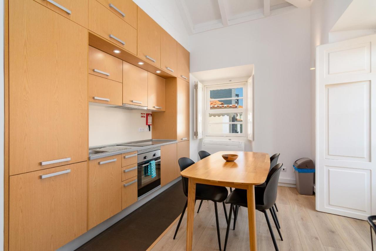 Apartment Downtown Bocage I E Ii