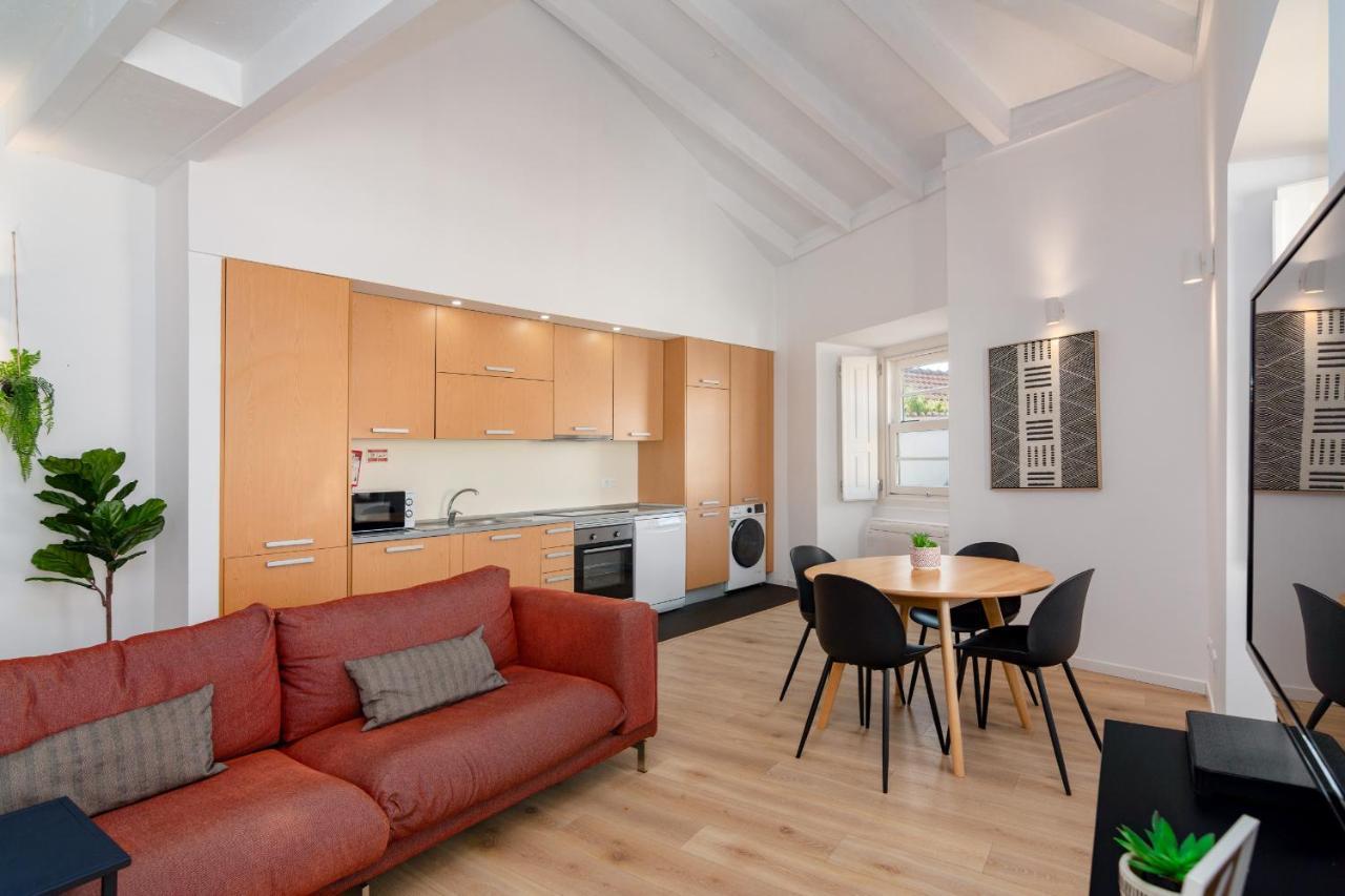 Apartment Downtown Bocage I E Ii